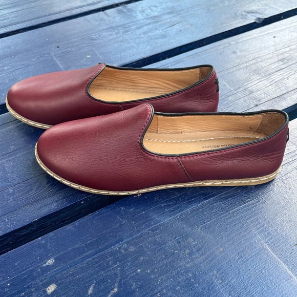 Charix Burgundy Women's Loafers - Picture 10 of 16
